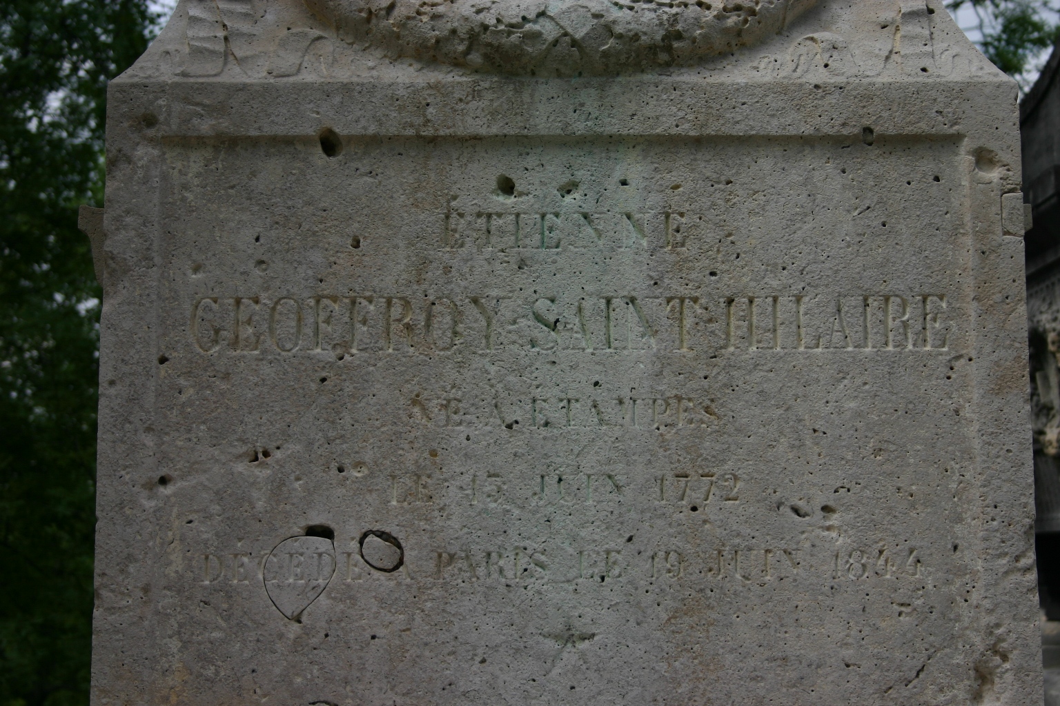 Étienne Geoffroy Saint-Hilaire's tomb, Pere Lachaise Cemetery, Paris (4).JPG